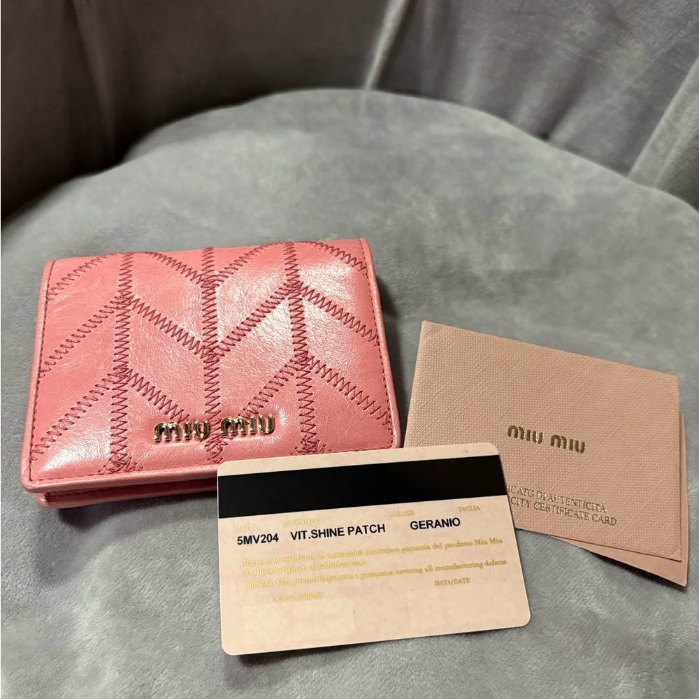 Miumiu wallet